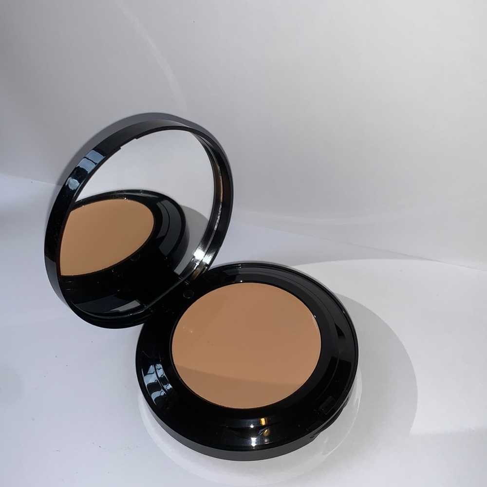 4 Natural Skin Moisture Compact Foundation